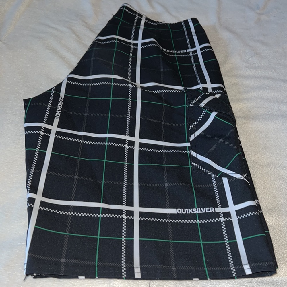 🔥Quicksilver Swim Shorts Size 32